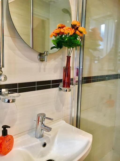 One Bedroom Flat In Central Londyn Zewnętrze zdjęcie